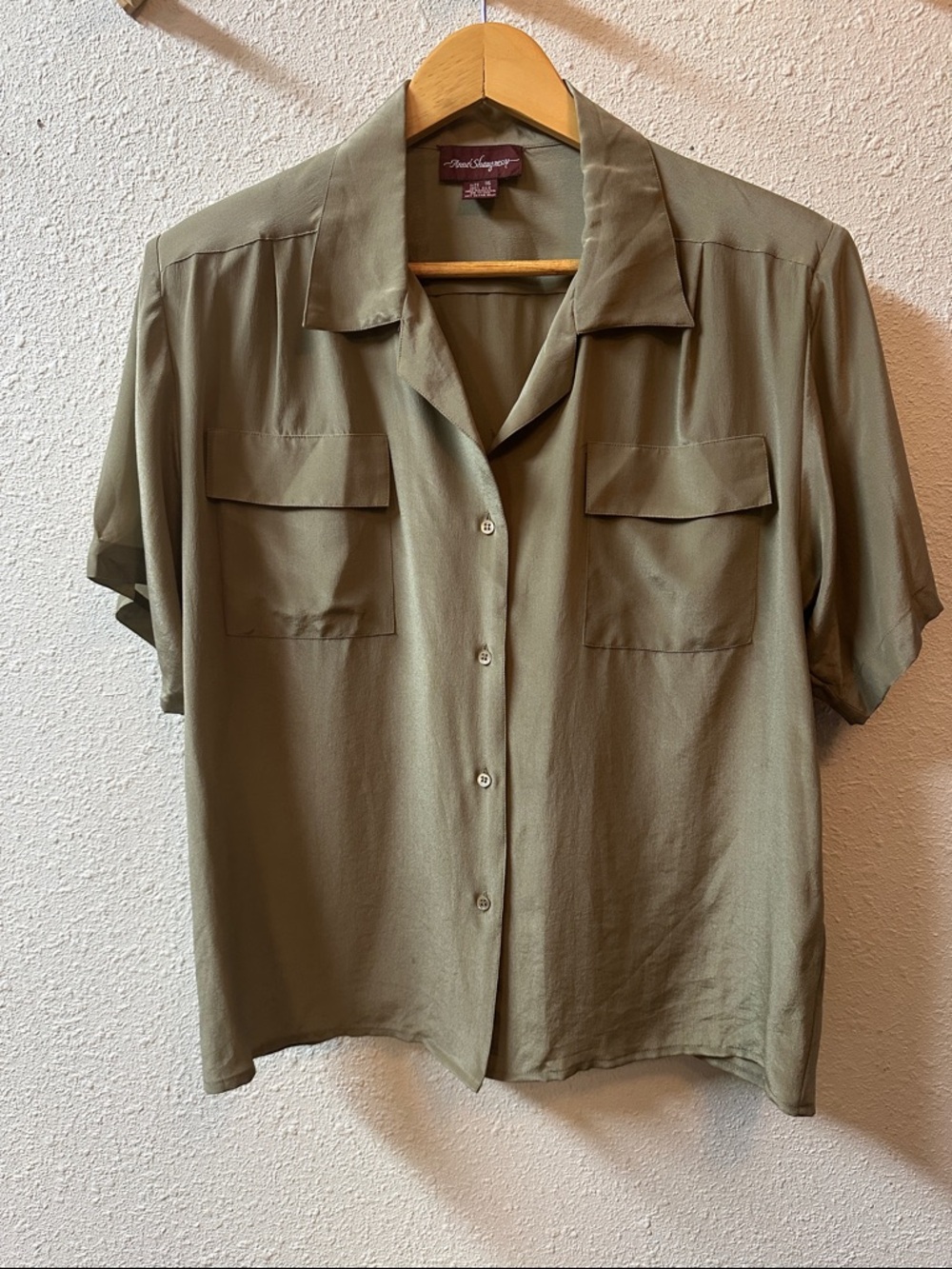 VTG 100% silk Short Sleeve Button Front Blouse 16